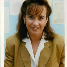 Sandra Dineen's Instagram, Twitter & Facebook