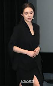 기영(박시연 분)의 아랫집으로 이사한 은차(배수빈 분)는 기영을 초대해 삼겹살 파티를 준비하는데. ì´ìŠˆis ì´í˜¼ì†Œì†¡ ë°•ì‹œì—° ê²°í˜¼ìƒí™œ 5ë…„ ë§ˆì¹¨í'œ ì°ê¸°ê¹Œì§€ ì¤'ì•™ì¼ë³´