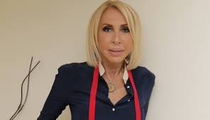 Este canal no es manejado por laura este canal no es manejado por laura bozzo , pero los episodios son subidos con su autorización. Laura Bozzo Revela Todas Las Cirugias Esteticas Que Se Ha Hecho