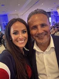 Danielle Pendleton's Instagram, Twitter & Facebook