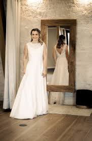 Ich sage es dir, du hast erst gewonnen, wenn sie im brautkleid vor dir steht und deinen nachnamen trägt.! Bio Brautkleider Vegane Brautkleider Finde Dein Traumkleid