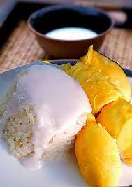 Buah durian yang siap dikopek (lebih sedap jika guna durian gred tinggi seperti durian d24 a) tanak pulut dahulu jika anda tidak pasti cara untuk menanak pulut, di sini dikongsikan sedikit cara mudah nak tanak pulut. Suka Makan Pulut Durian Wanita Ni Kongsi Resipi Asli Cara Selatan Thai Keluarga