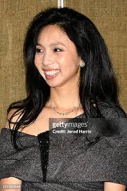 43 De Beers And Vogue With Host Elizabeth An Celebrate High Jewellery  Collection Imaginary Nature Photos & High Res Pictures