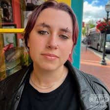 k e l l y ✧ licensed body piercer in blacksburg, va (@holeydiverr) •  Instagram photos and videos