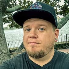 Alyssa Pettit's Instagram, Twitter & Facebook