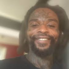 Happy Father's Day to my pops . That's one thing I cant say! you always did  your best to be in our lives when some people dads don't even try . and