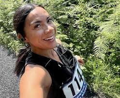 Jasmine Dawn in Two-Piece Workout Gear Shares "Glute Workout"