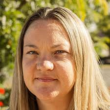 Jennifer Strozier's Instagram, Twitter & Facebook