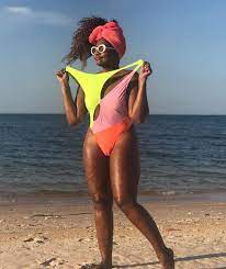 Todas as novidades da diva paraense do tecnomelody. Gaby Amarantos Posta Foto De Maio E Causa Na Internet Sbt