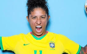 Fazemos tudo e um pouco mais por melhorias e crescimento da modalidade. E Muito Louco Voce Nao Ser Um Idolo No Seu Pais Diz Cris Rozeira Atacante Da Selecao Brasileira Revista Glamour Lifestyle
