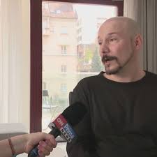 Zpěvák bohuš matuš se po několika letech ve velkolepých muzikálových projektech fantom opery a ples upírů vrací k sólové dráze. Episode Bohus Matus Se Bude Zenit Of The Cnn Prima News Podcast Audiobooks For Download