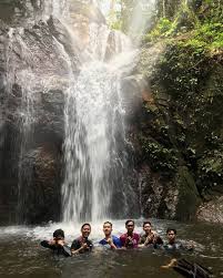 Air terjun yang menyuguhkan kesejukan tiada tara ini masih belum banyak terekspos ke dunia luar. Jomkita On Twitter Bonus Air Terjun Sungai Pisang Jln Bentong Lama Gombak