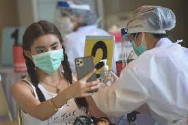 Công an, quân sự, cán bộ quận, phường, tổ covid cộng đồng, tình nguyện viên tham gia công tác phòng, chống dịch…, ông long nói. Qjdj Axgl7jwnm