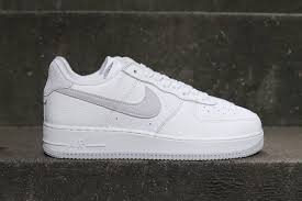 Scegli la consegna gratis per riparmiare di più. Nike Air Force 1 Craft White Grey Release Info Hypebeast