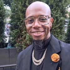 Dawn Drinkwine's Instagram, Twitter & Facebook