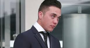 Lara Dutton's Instagram, Twitter & Facebook