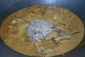 Rendang daging or rendang rembau: Rendang Pedas Ayam Gerenti Sedap Azie Kitchen