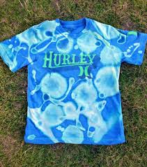 Sure, it could turn out like a mess, but that's part of the fun, right? Short Cut Tie Dye Our Best Bites