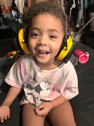 Cream 'Juice' wireless headphones found