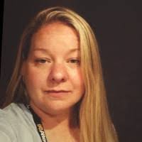 Julie Alger's Instagram, Twitter & Facebook