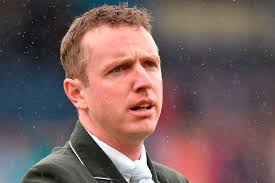 Broderick horse facing Rio probe