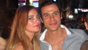 امام جواد با دختر خلیفه ازدواج کرده بود که البته زن خوبی نبود و امام جواد را اذیت میکرد.روزی ام عیسی گفت که زنی نزد من آمد و احوالپرسی کرد و گفت که من زن امام جواد هستم. Ø¬Ùˆ 24 Ø¨Ø§Ù„ØµÙˆØ± Ù…Ù† Ù‡ÙŠ Ù†ÙˆØ±Ø§Ù† Ø·Ù„Ø¹Øª Ø²ÙˆØ¬Ø© Ù†Ø¬Ù„ Ø§Ù„ÙÙ†Ø§Ù† Ø¹Ø§Ø¯Ù„ Ø¥Ù…Ø§Ù…