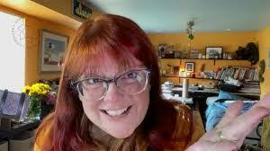 Sandra Lyons's Instagram, Twitter & Facebook