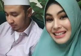 Berita penulis Ayu Wulansari K terbaru hari ini halaman 48 :Habib...