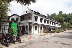 Anggota polis dan anggota tentera melakukan pemeriksaan kenderaan semasa mengadakan sekatan jalan raya berikutan perintah kawalan pergerakan (pkp) melibatkan 6 daerah selangor di plaza tol bandar bukit raja, selangor. Streetscapes Memories Of Lorong Raja Chulan The Edge Markets