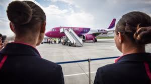 ✔️ unde operează wizz air zboruri? Aeroportul Sibiu Se Inchide Complet ReacÈ›ia Wizz Air Ne Cerem Scuze