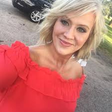 Abbey Ballentine, Hairstylist