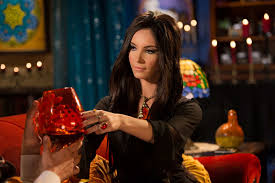 Why you should rewatch the love witch this october 29 october elaine, a beautiful young witch, is determined to find a man to love her. This Retro Horror Movie Has The Sexiest Costumes You Ll See All Year The Love Witch Movie Samantha Robinson Retro Horror