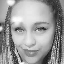 Kylie Maxwell (@kyliemaxwell79)