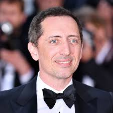 La Voiture De Gad Elmaleh Choque Le Monde Entier La Preuve En Image Trendscatchers Gad Elmaleh Elmaleh Humoristes