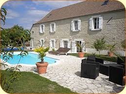 Grosses Ferienhaus 15 20 Pers Bewachter Pool Beach Volleyball Terrasse In Der Nahe Von Chablis Nur Eine Halbe Stunde Von Ch Schwimmbader Haus Ferienwohnung