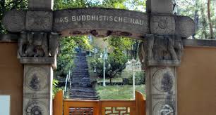 We use cookies on our website. Buddhistische Tempel In Berlin