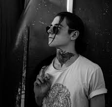 He has a bird and crown well executed on her neck. 20 Best Neck Tattoo Designs For Women That Go With Hairstyles Inspirationfeed