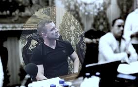 Potrivit presei locale, suspectul este florian tudor. Cine Este È™i Cu Ce Se OcupÄƒ Interlopul Rechinul SusÈ›ine CÄƒ E Investitor Imobiliar È™i CÄƒ Este Nevinovat Stirileprotv Ro