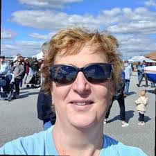 Tracy Bynum's Instagram, Twitter & Facebook