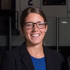 Kelly Steadman's Instagram, Twitter & Facebook