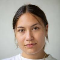 300+ perfiles de «Celina»