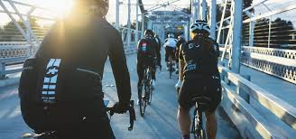 Critical mass definition, the amount of a given fissionable material necessary to sustain a chain reaction at a constant rate: Critical Mass Was Hinter Der Bewegung Steckt Utopia De