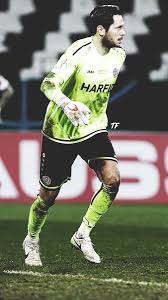 Naast basisgegevens worden, mits beschikbaar, ook informatie over het adres, de bereikbaarheid, bijzonderheden, de prijzen in het stadion en. Tf Sport Edit On Twitter Rot Weiss Essen Wallpaper Header Dfbpokal Essen Rweb04 Rwe