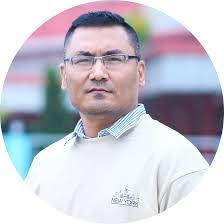 Vincent Mackey's Instagram, Twitter & Facebook