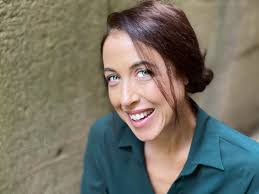 Jennifer Childs's Instagram, Twitter & Facebook