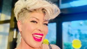 Beth Hepworth's Instagram, Twitter & Facebook