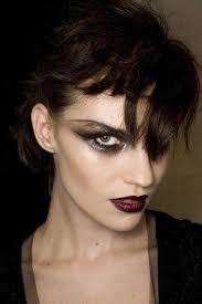 Laura Crow (itslauracrow)