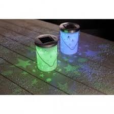 decoration mobilier jardin et idees cadeaux gifi lanterne solaire lanterne luminaire exterieur