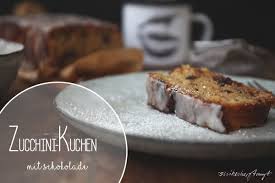 Dieser kühne und luxuriöse vegane schokoladenkuchen ist so gut, dass sie kaum glauben werden, dass geschredderte zucchini in den teig geschlichen sind, aber das ergebnis ist ein schokoladenkuchen ihrer träume! Zucchini Kuchen Mit Schokolade Nikes Herz Tanzt