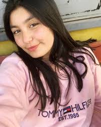 Scarlett Rojas's Instagram, Twitter & Facebook